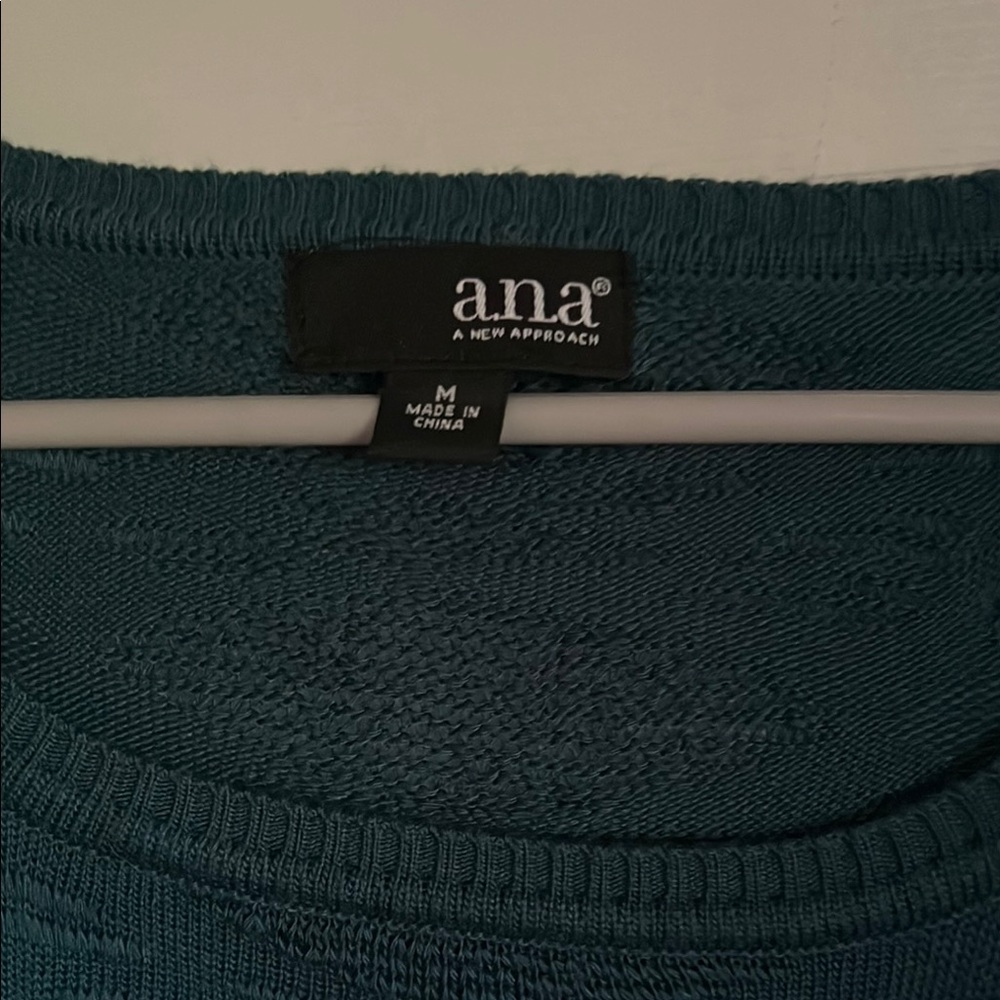 a.n.a Green Ruched Short Sleeve T-Shirt - Picture 6 of 10